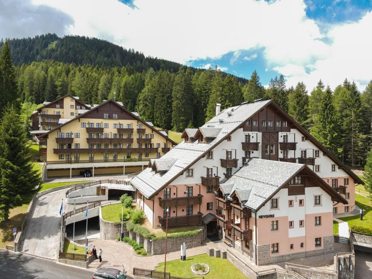 Nevesole Folgarida Resort Aparthotel Eksteriør billede