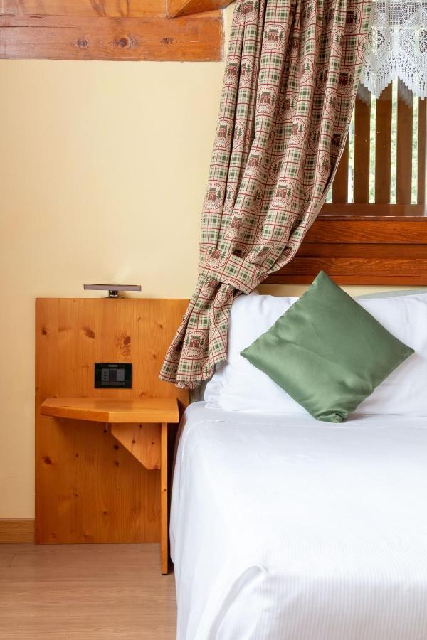 Nevesole Folgarida Resort Aparthotel Eksteriør billede