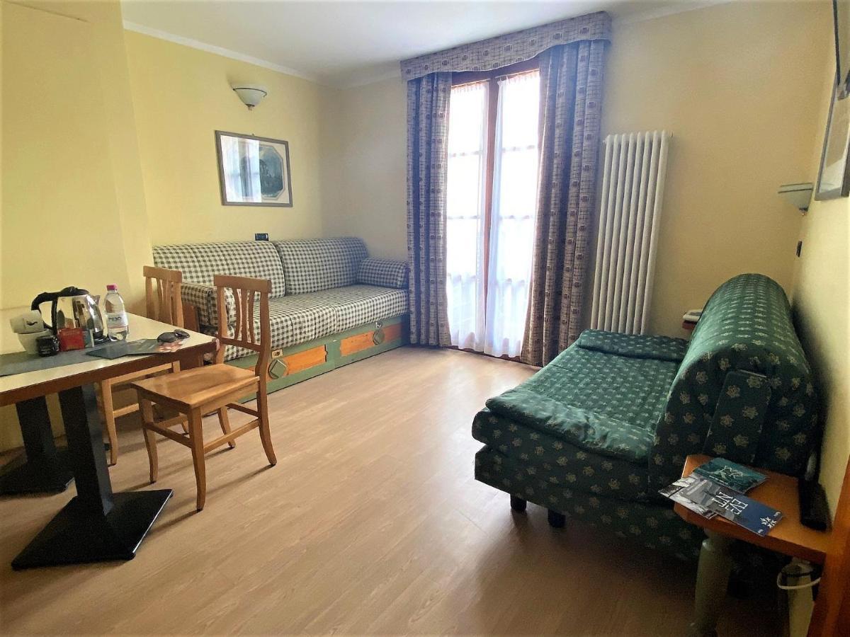 Nevesole Folgarida Resort Aparthotel Eksteriør billede