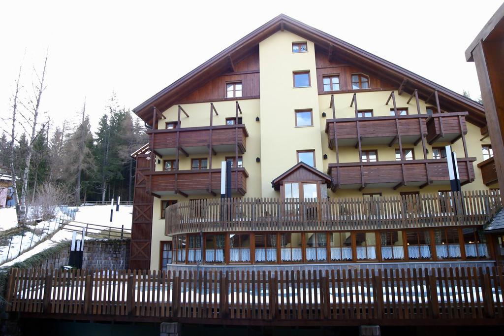 Nevesole Folgarida Resort Aparthotel Eksteriør billede