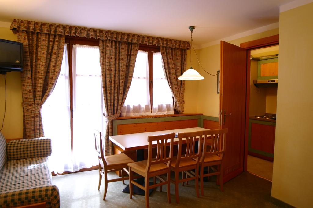 Nevesole Folgarida Resort Aparthotel Eksteriør billede