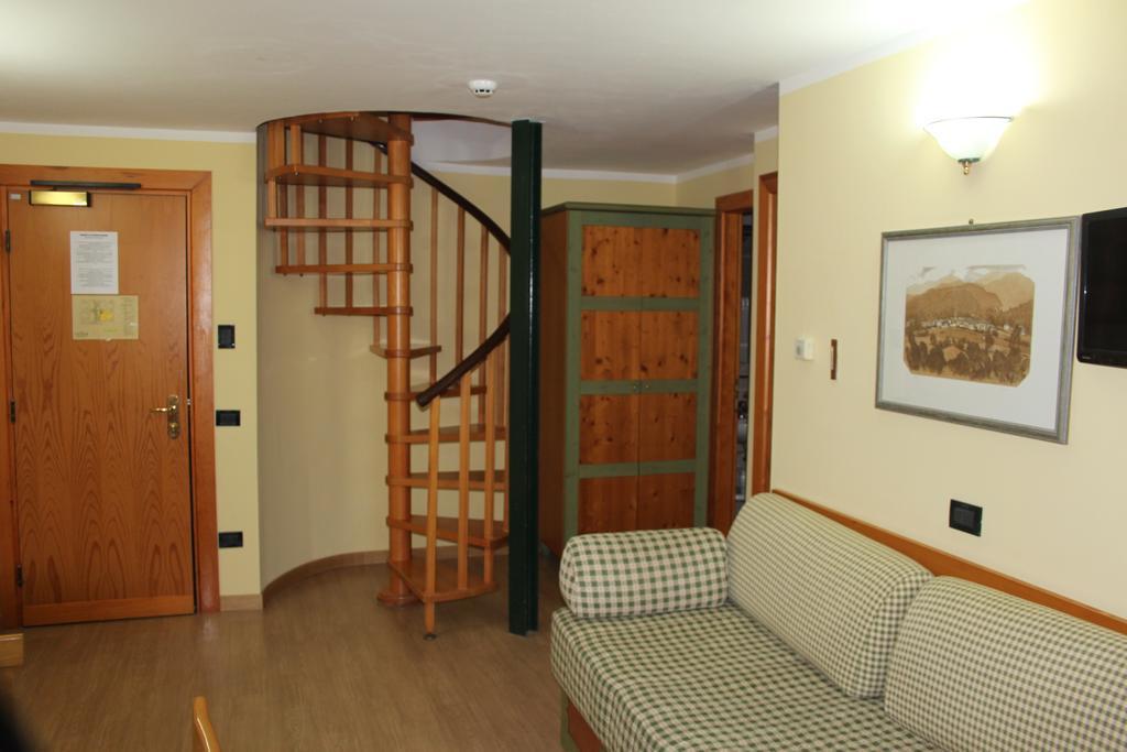 Nevesole Folgarida Resort Aparthotel Eksteriør billede