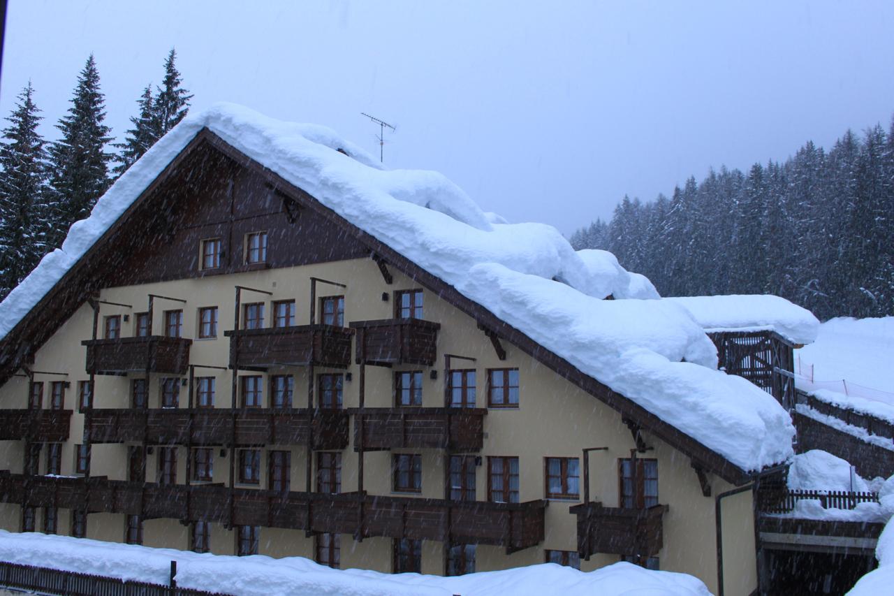 Nevesole Folgarida Resort Aparthotel Eksteriør billede