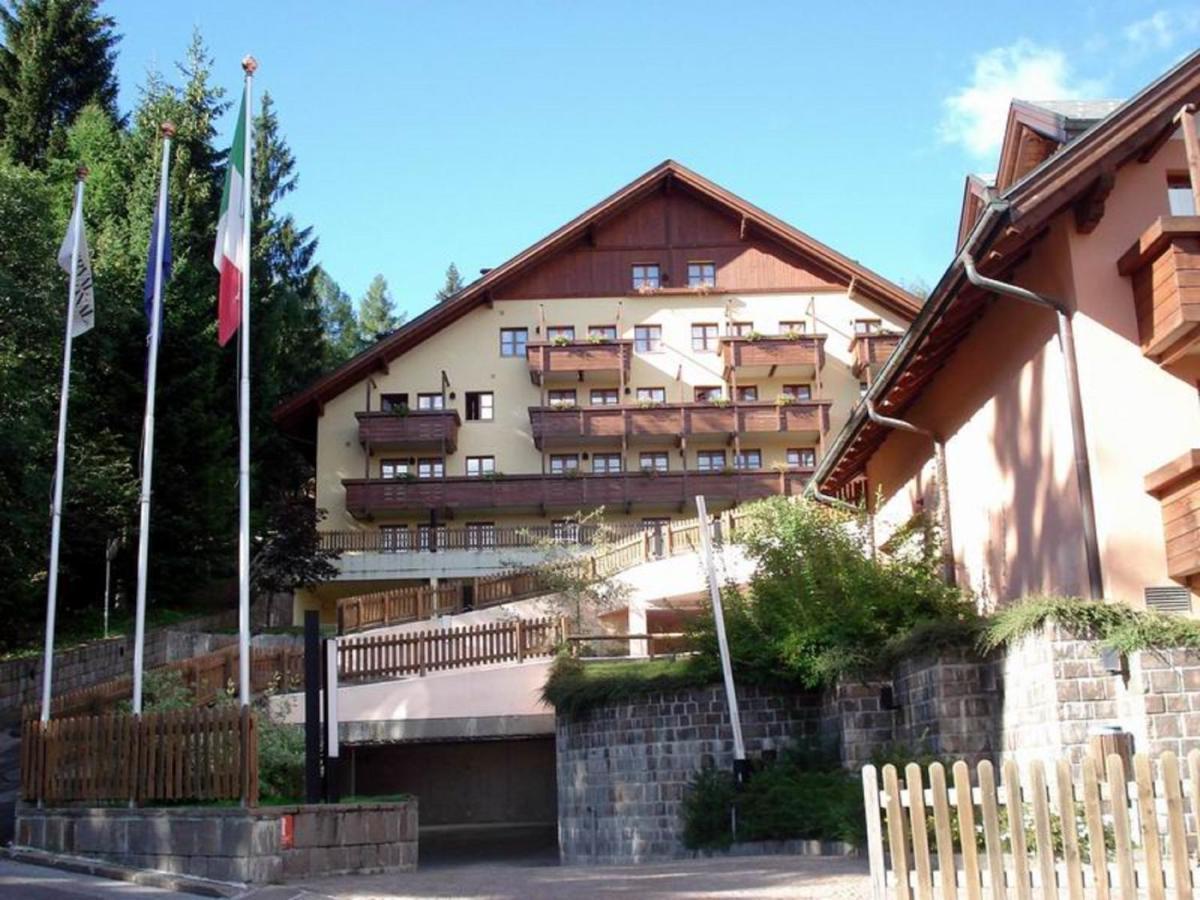 Nevesole Folgarida Resort Aparthotel Eksteriør billede